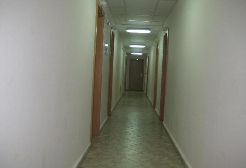 فندق Restaurant Popini Laki