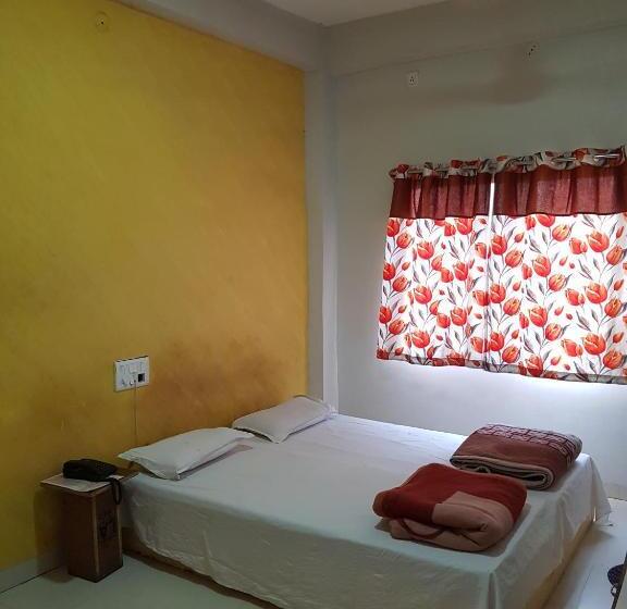 בית מלון כפרי Shri Radhe Krishna