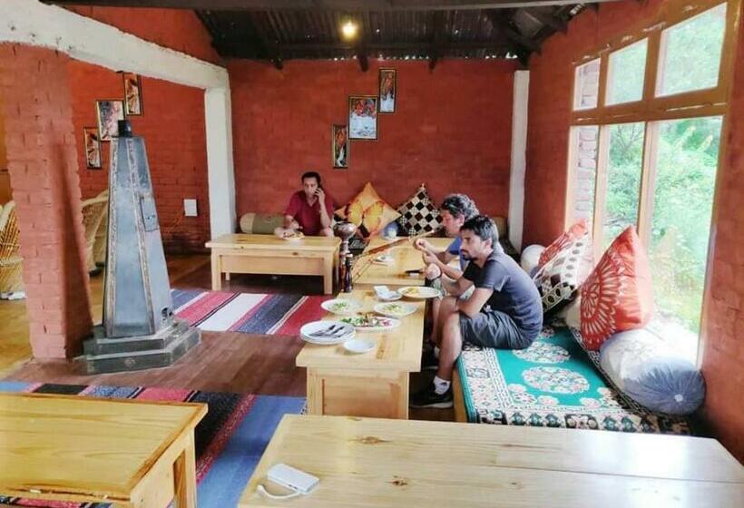 Отель Soham S Chateau De Naggar Manali