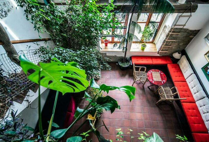 Отель Statek Luníkov