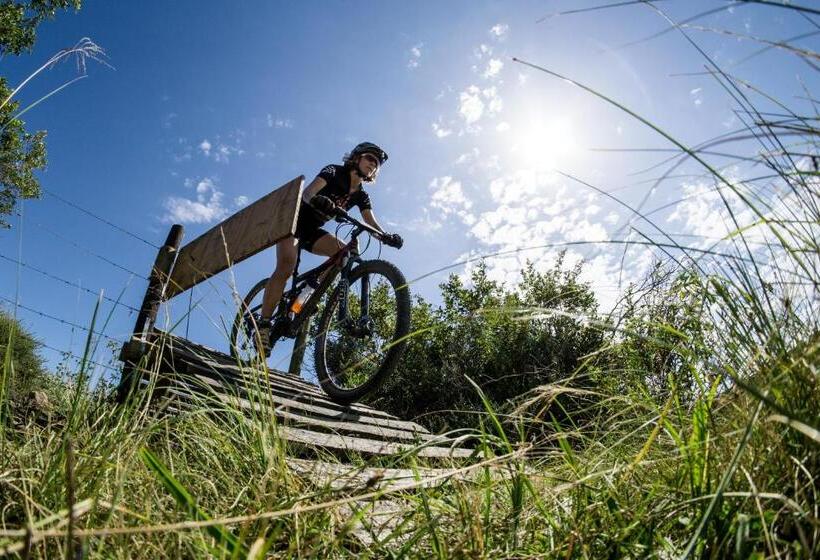 فندق Strawberry Hill Farm