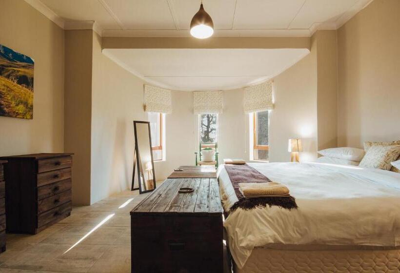 فندق Strawberry Hill Farm