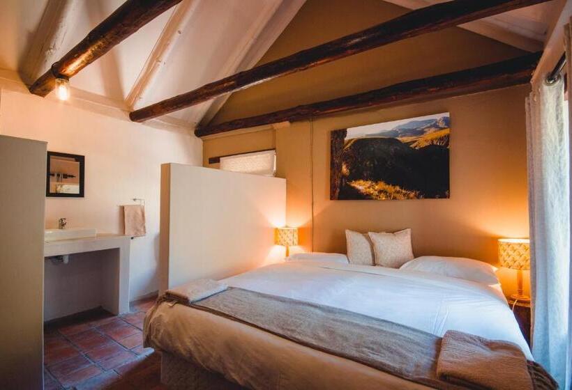 فندق Strawberry Hill Farm