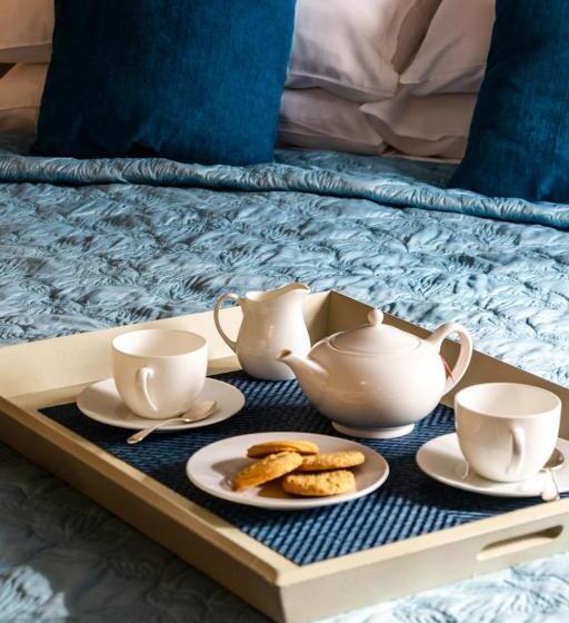 Отель The Bull At Foolow