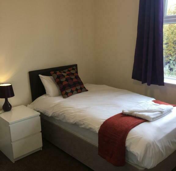 Отель The Horse And Jockey