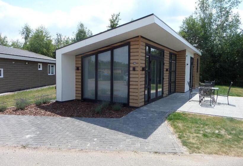 Отель Vakantiepark Camping De Peelpoort