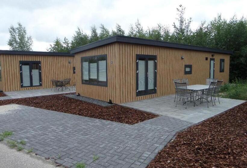 Отель Vakantiepark Camping De Peelpoort