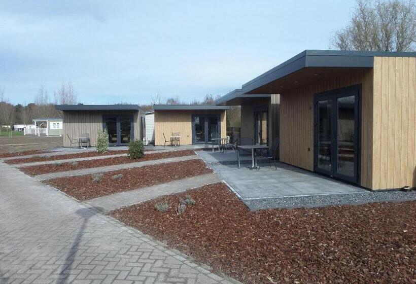 Отель Vakantiepark Camping De Peelpoort