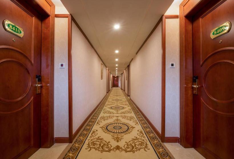 Vienna Hotel Puning South Huancheng Road High Speed Train Station