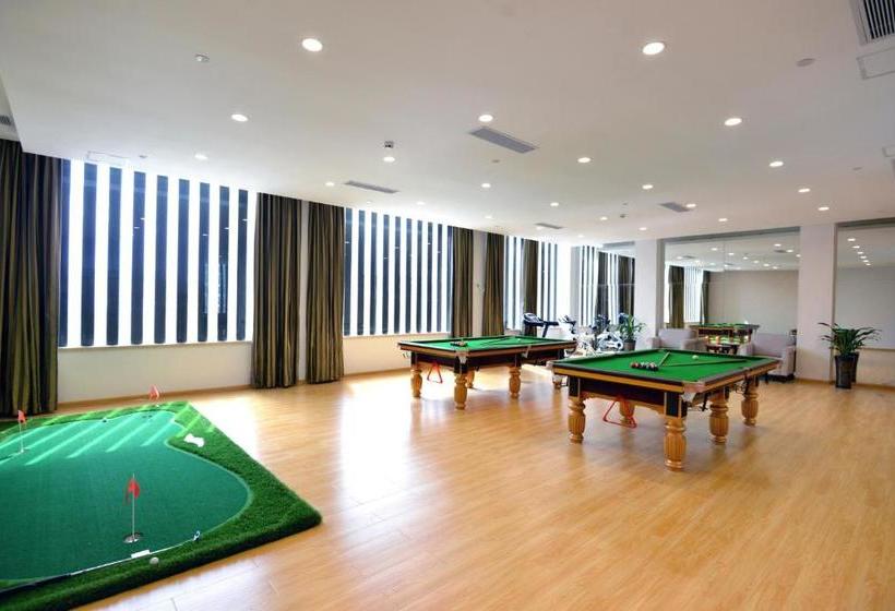 Vienna Hotel Qinzhou North Area Plaza