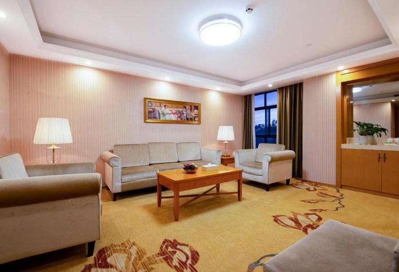 Vienna Hotel Qinzhou North Area Plaza