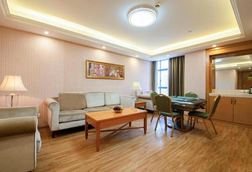 Vienna Hotel Qinzhou North Area Plaza