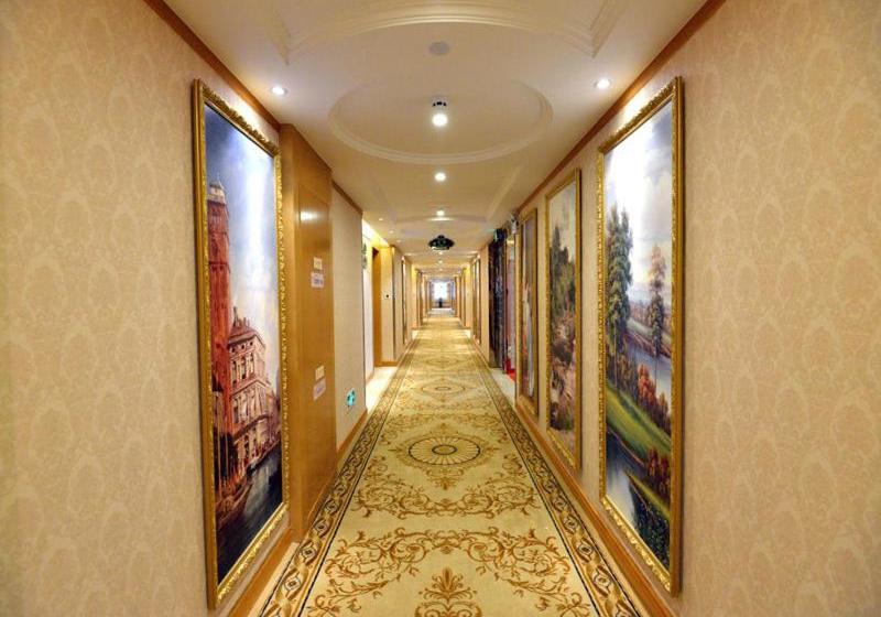Vienna Hotel Qinzhou North Area Plaza