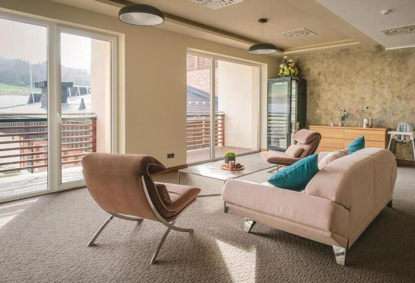 فندق Village Resort Hanuliak