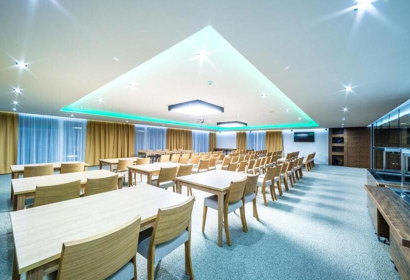 فندق Village Resort Hanuliak