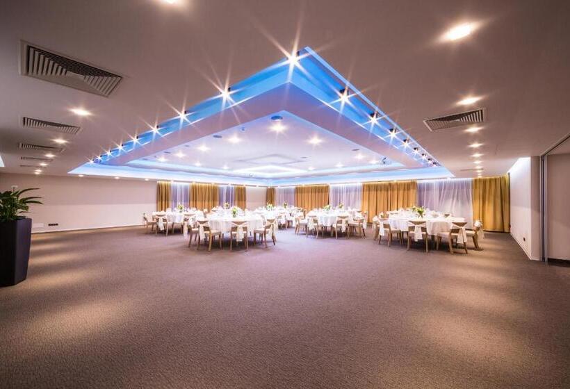 בית מלון כפרי Village Resort Hanuliak