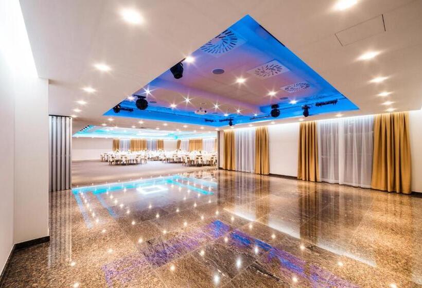 בית מלון כפרי Village Resort Hanuliak