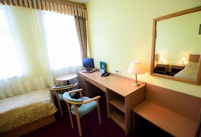 هتل Zoloto Karpat