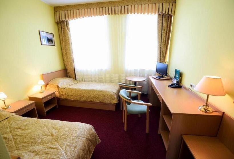 هتل Zoloto Karpat