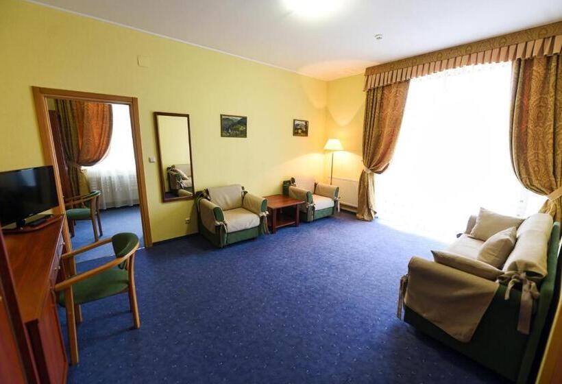 هتل Zoloto Karpat