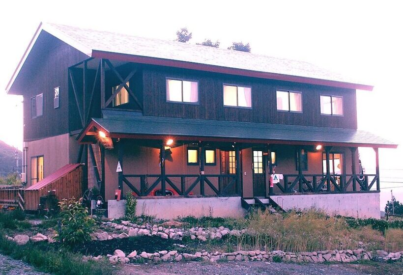 Miyukinomori Youth Hostel