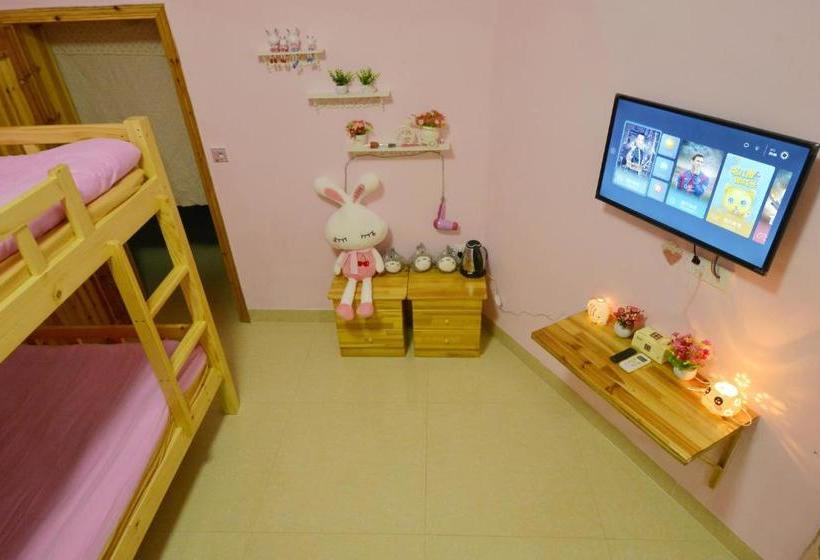 Nanjing Yunshuiyao Haixi International Hostel