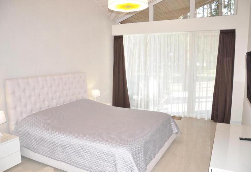 Park Hotel Tihiy Les