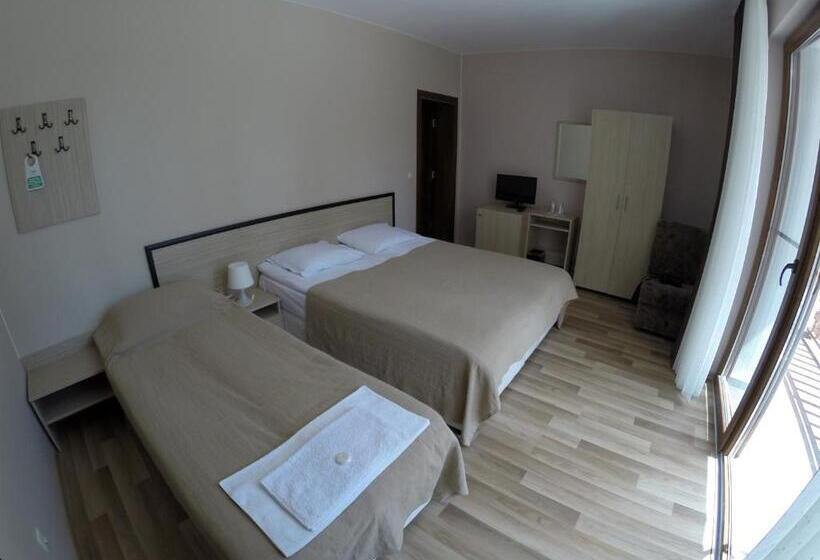 Пансион ивелия къща за гости