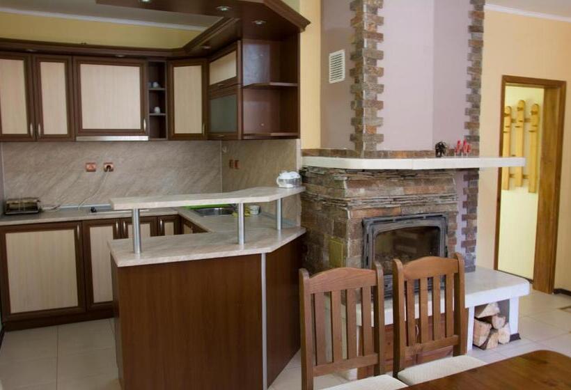 Пансион ивелия къща за гости