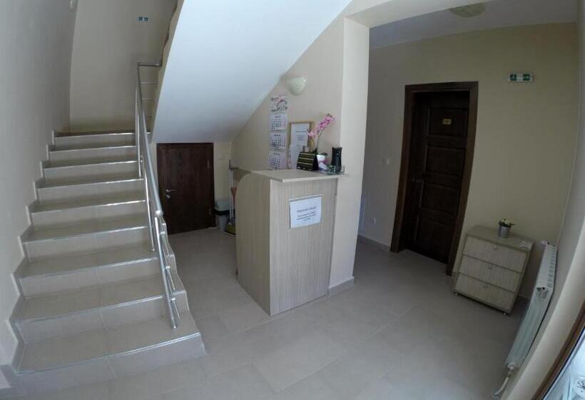 Пансион ивелия къща за гости