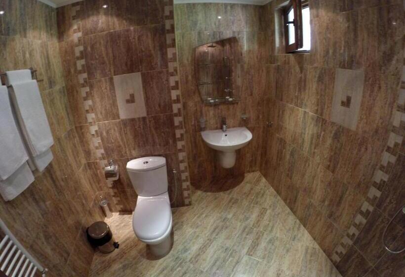 Пансион ивелия къща за гости