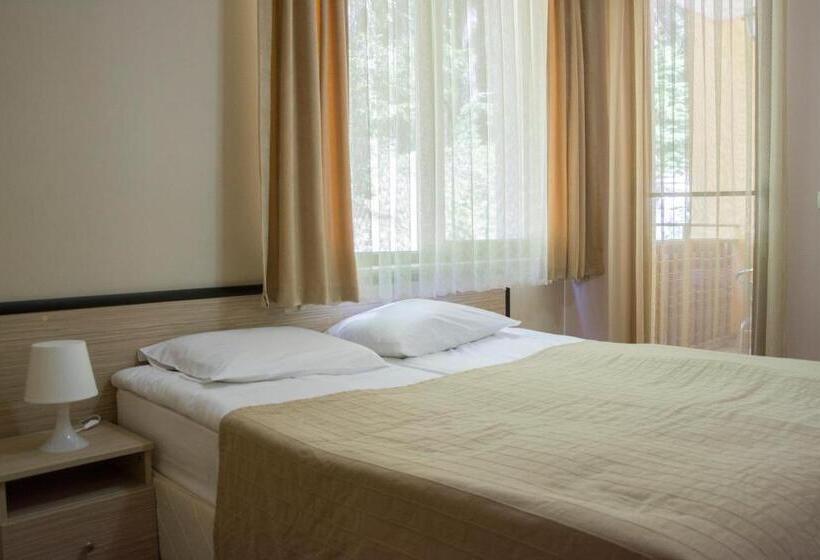 Пансион ивелия къща за гости