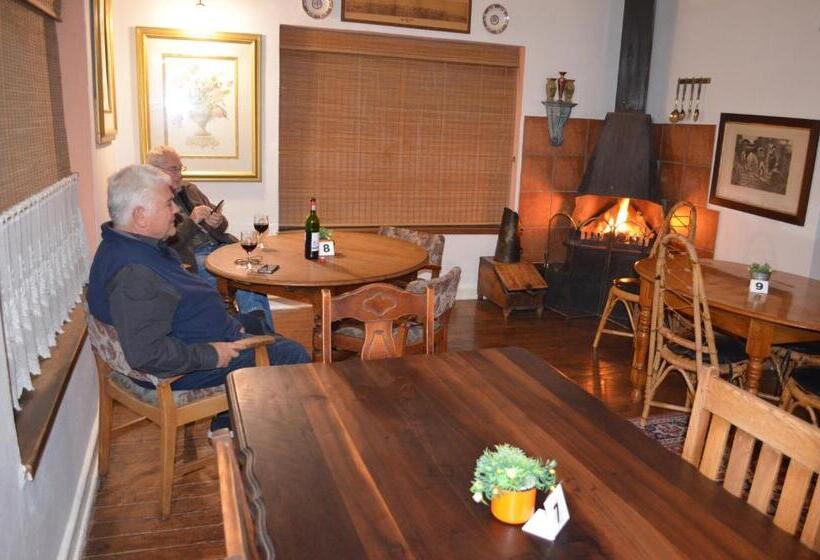 ペンション 3 Darling Street Guest House