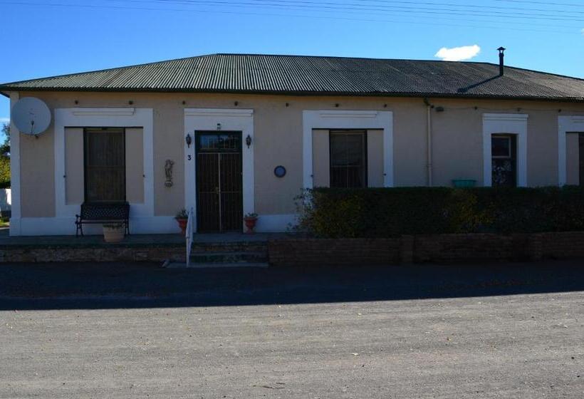 ペンション 3 Darling Street Guest House