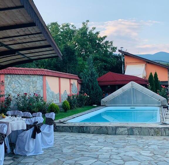 ペンション Alex & Maria