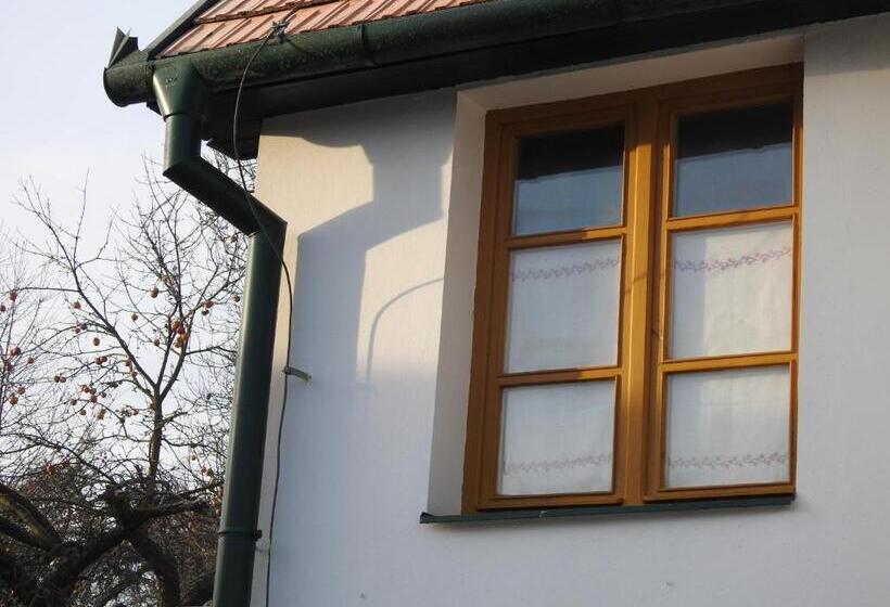 ペンション Bed & More Pogányvár