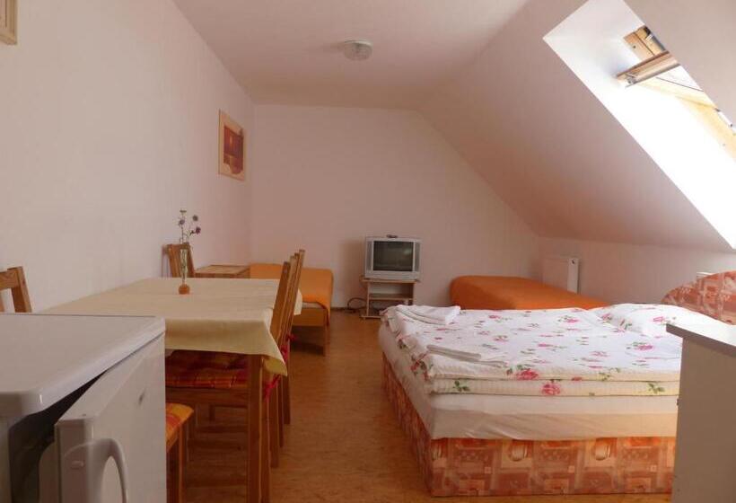 펜션 Bizoní Dvůr