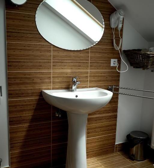 פנסיון Boutique Hotel Le Baron