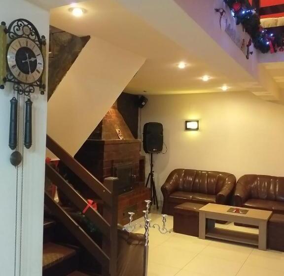 بنسيون Casa De Vacanta Silvia Varmaga