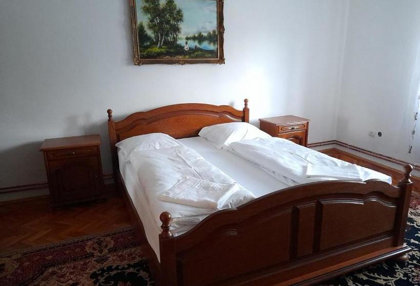 بنسيون Casa Miki