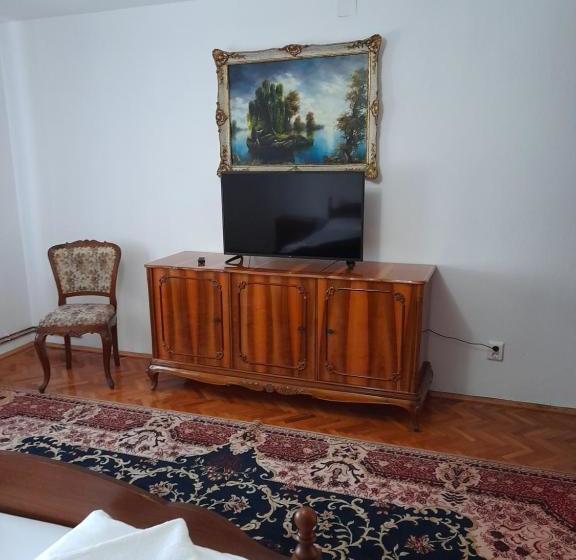 بنسيون Casa Miki