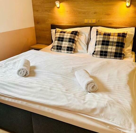 פנסיון Chata Pod Lysou