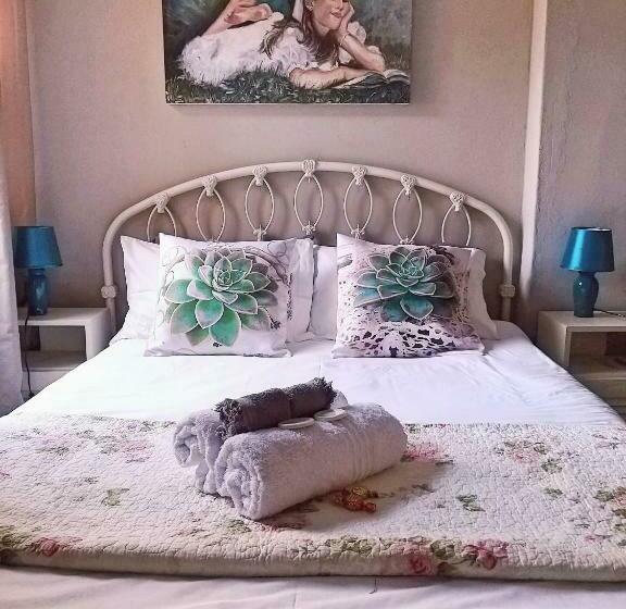 פנסיון Die Woestynroos Gastehuis