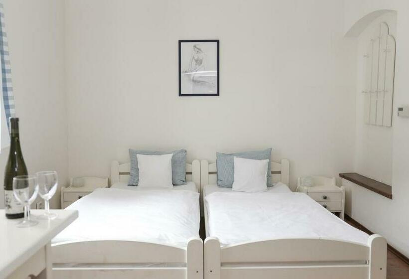 Пансион Dubina