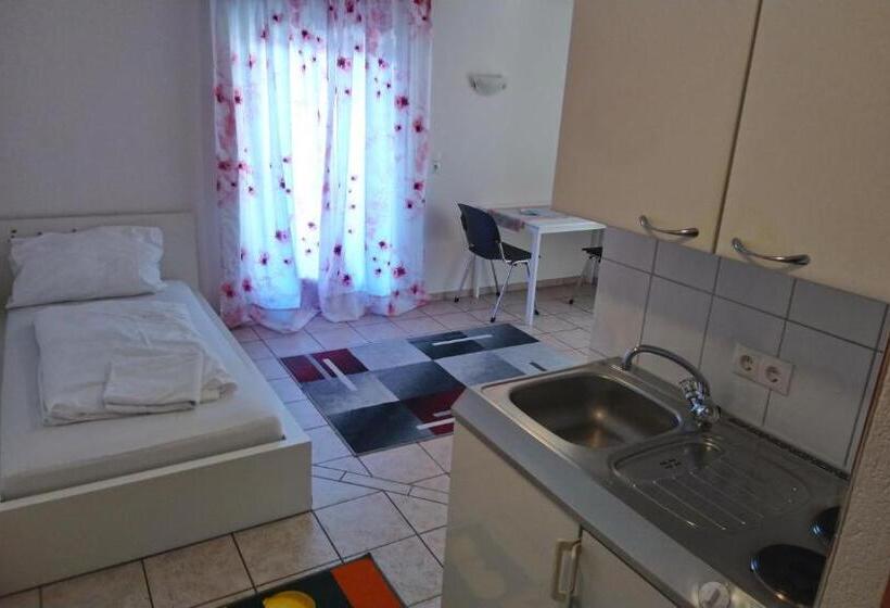 بنسيون Gasthaus Krone