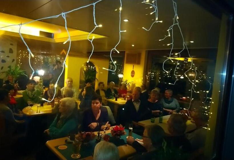 بنسيون Gasthaus Krone