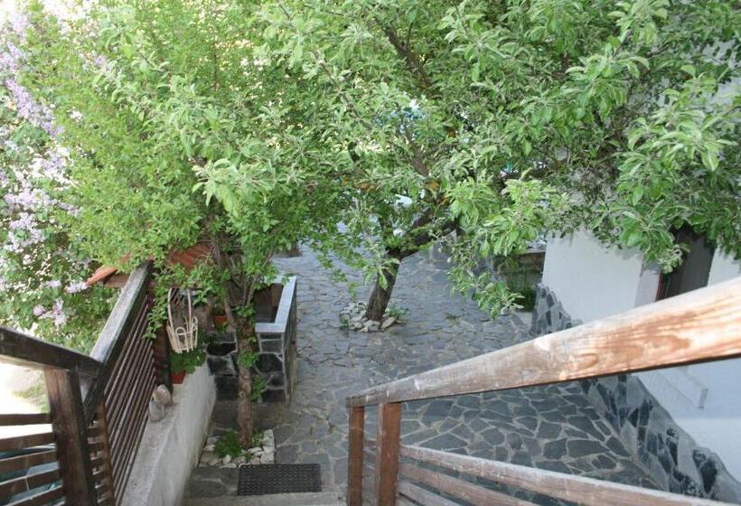 Пансион Guest House Kamenik