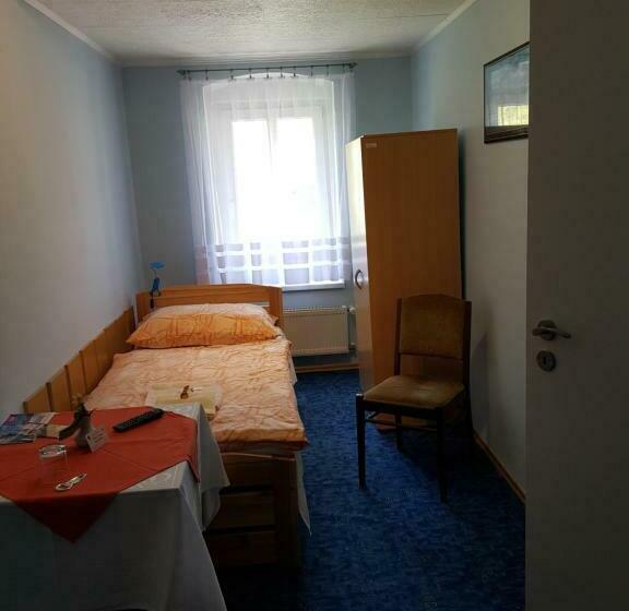 פנסיון Guest House Pod Lesem Merklín