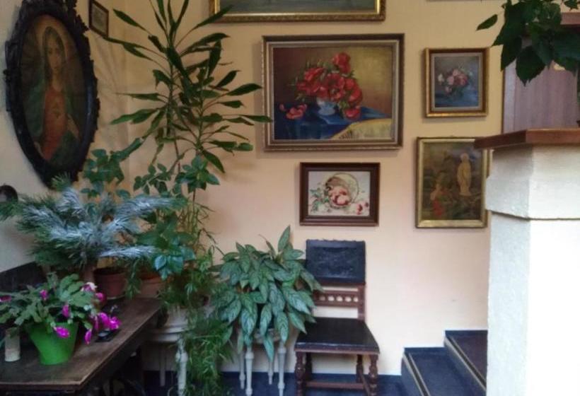 פנסיון Guest House U Zámku