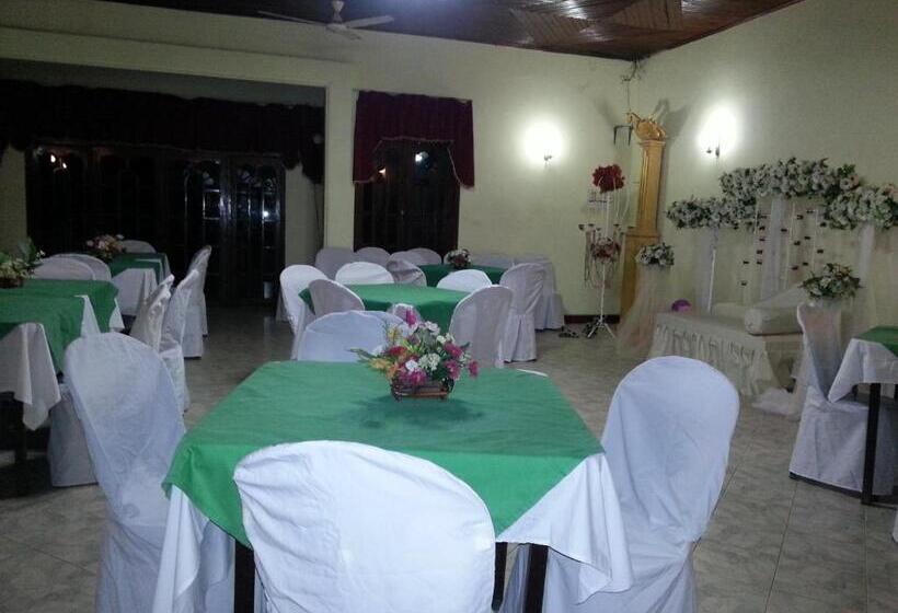 بنسيون Hansika Guest Inn